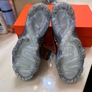 Vapormax size 7